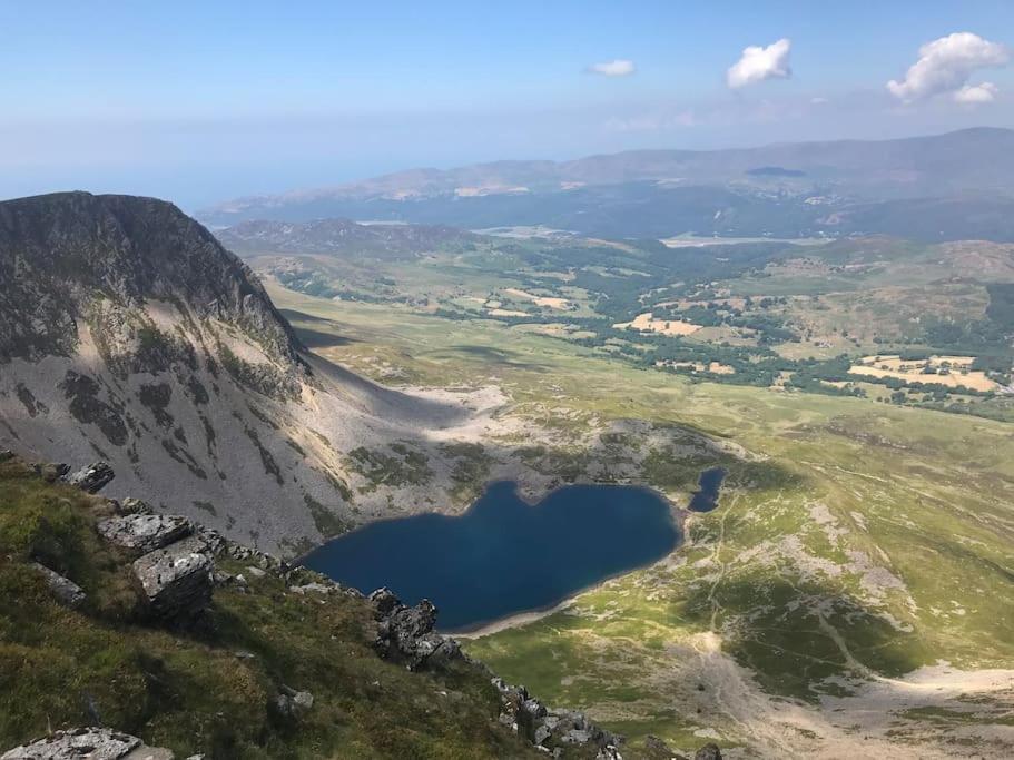 Вілла Y Cwtch - Panoramic Mountain Views Within Snowdonia'S National Park - 4X4 Recommended Долгелай Екстер'єр фото